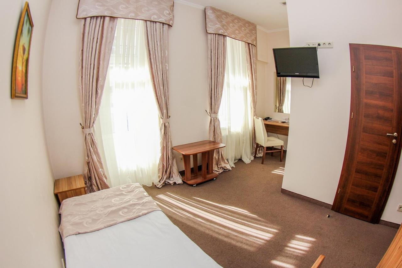 Hotel 52 Odesa Exterior foto